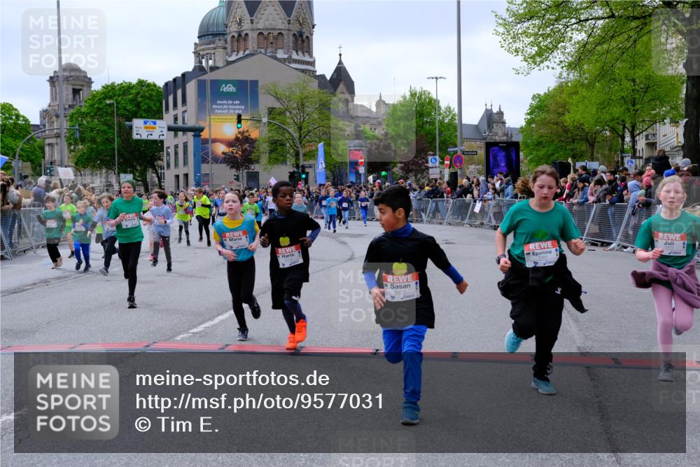 25.04.2026 - Das Zehntel Tim E. http://msf.ph/oto/9577031 25.04.2026 10:58:48 Ziel 5022, 5296, 5307, 5489, 5693, 5704, 5956, 6098, 6101, 6372, 6402, 6471, 6478, 6484, 6547, 6554, 6588, 6746, 6759, 6974, 6978, 7055, 7080, 7276, 7339, 7397, 7407, 7421, 7467, 7587, 7593, 7597, 7598, 7634, 7684, 7780, 7794, 7965, 7975 meine-sportfotos.de