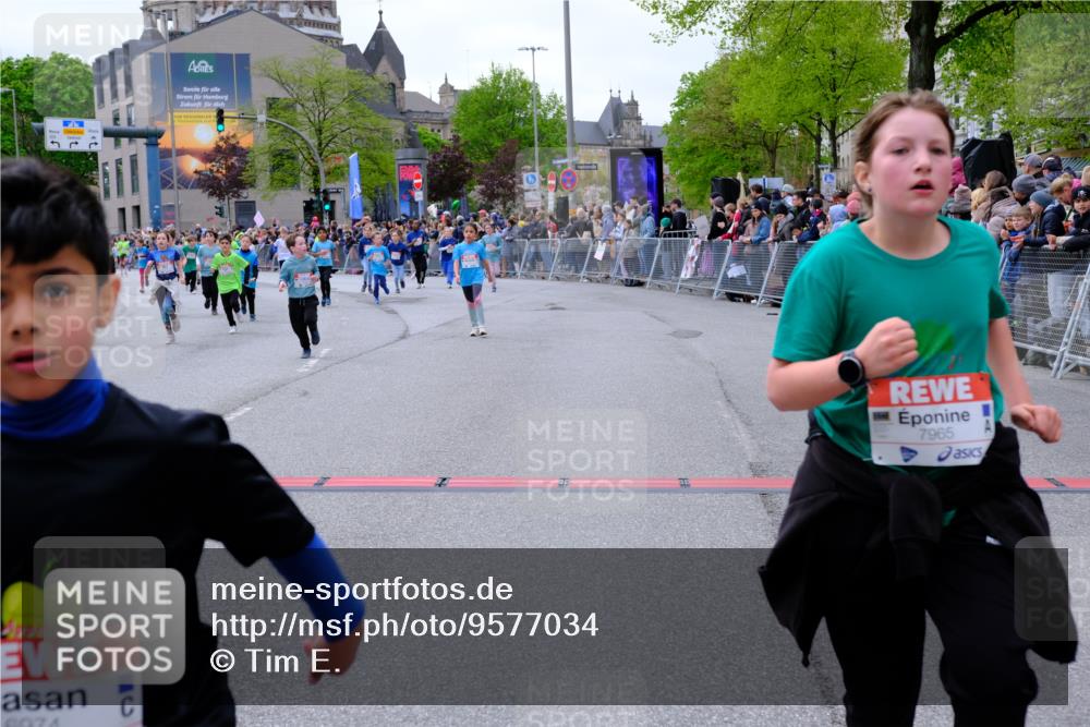 25.04.2026 - Das Zehntel Tim E. http://msf.ph/oto/9577034 25.04.2026 10:58:50 Ziel 5022, 5296, 5307, 5489, 5669, 5693, 5704, 5956, 6098, 6101, 6372, 6402, 6547, 6554, 6588, 6911, 6974, 6978, 7055, 7080, 7276, 7313, 7339, 7397, 7407, 7420, 7421, 7467, 7469, 7587, 7593, 7597, 7598, 7616, 7634, 7636, 7684, 7780, 7794, 7965, 7975 meine-sportfotos.de