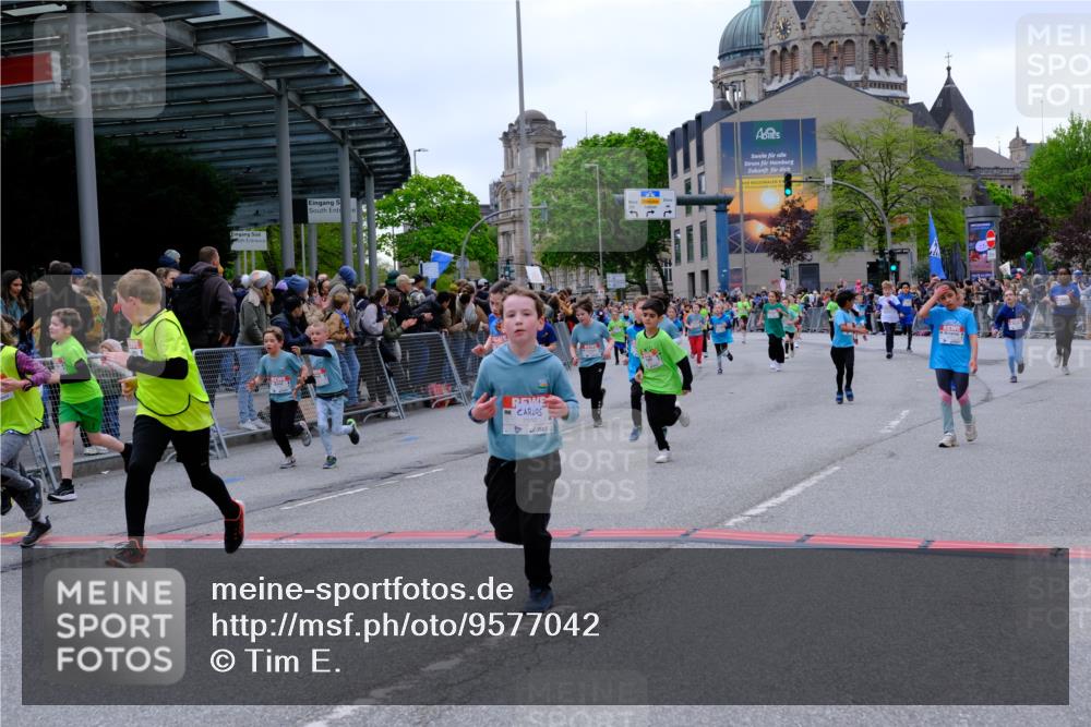 25.04.2026 - Das Zehntel Tim E. http://msf.ph/oto/9577042 25.04.2026 10:58:53 Ziel 5296, 5307, 5380, 5382, 5399, 5418, 5459, 5489, 5659, 5669, 5693, 5704, 5725, 5866, 6098, 6101, 6372, 6402, 6547, 6554, 6588, 6824, 6825, 6911, 6974, 6978, 7055, 7080, 7313, 7397, 7420, 7421, 7467, 7469, 7587, 7593, 7616, 7636, 7684, 7780, 7794, 7965, 7975 meine-sportfotos.de