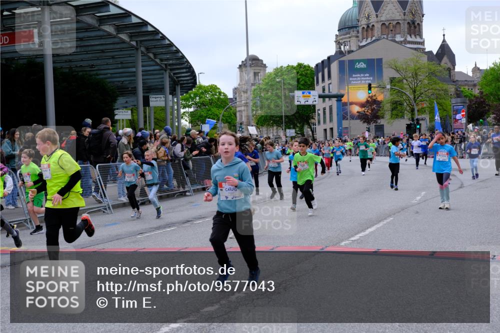 25.04.2026 - Das Zehntel Tim E. http://msf.ph/oto/9577043 25.04.2026 10:58:53 Ziel 5296, 5307, 5380, 5382, 5399, 5418, 5459, 5489, 5659, 5669, 5693, 5704, 5725, 5866, 6098, 6101, 6372, 6402, 6547, 6554, 6588, 6824, 6825, 6911, 6974, 6978, 7055, 7080, 7313, 7397, 7420, 7421, 7467, 7469, 7587, 7593, 7616, 7636, 7684, 7780, 7794, 7965, 7975 meine-sportfotos.de