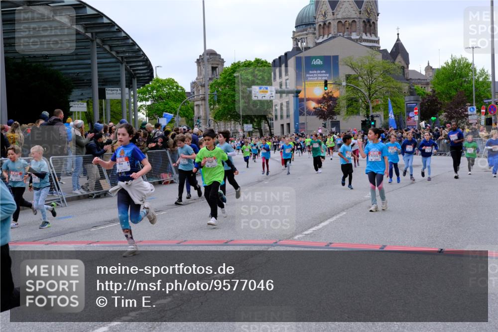 25.04.2026 - Das Zehntel Tim E. http://msf.ph/oto/9577046 25.04.2026 10:58:53 Ziel 5296, 5307, 5380, 5382, 5399, 5418, 5459, 5489, 5659, 5669, 5693, 5704, 5725, 5866, 6098, 6101, 6372, 6402, 6547, 6554, 6588, 6824, 6825, 6911, 6974, 6978, 7055, 7080, 7313, 7397, 7420, 7421, 7467, 7469, 7587, 7593, 7616, 7636, 7684, 7780, 7794, 7965, 7975 meine-sportfotos.de