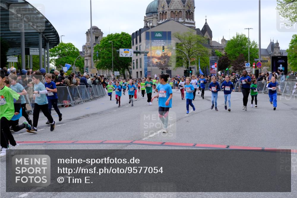25.04.2026 - Das Zehntel Tim E. http://msf.ph/oto/9577054 25.04.2026 10:58:55 Ziel 5178, 5179, 5296, 5307, 5380, 5382, 5399, 5418, 5459, 5489, 5659, 5669, 5693, 5704, 5725, 5866, 5962, 6098, 6101, 6372, 6402, 6554, 6588, 6736, 6824, 6825, 6911, 6974, 6978, 7055, 7080, 7278, 7313, 7397, 7420, 7421, 7469, 7587, 7593, 7616, 7636, 7780, 7794, 7886, 7965, 7975 meine-sportfotos.de