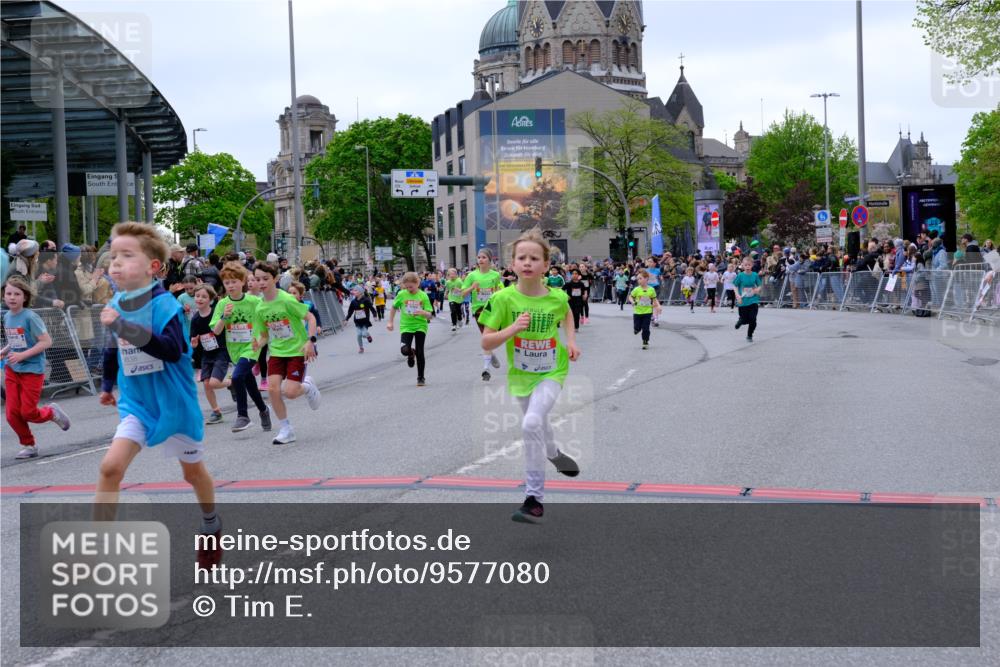 25.04.2026 - Das Zehntel Tim E. http://msf.ph/oto/9577080 25.04.2026 10:59:03 Ziel 5178, 5179, 5380, 5382, 5399, 5418, 5459, 5581, 5595, 5638, 5659, 5700, 5725, 5858, 5866, 5962, 6005, 6047, 6063, 6602, 6736, 6824, 6825, 7077, 7086, 7147, 7152, 7278, 7298, 7333, 7335, 7357, 7611, 7622, 7886 meine-sportfotos.de