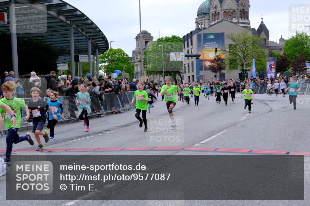 25.04.2026 - Das Zehntel Tim E. http://msf.ph/oto/9577087 25.04.2026 10:59:04 Ziel 5178, 5179, 5380, 5399, 5418, 5459, 5581, 5595, 5638, 5659, 5700, 5725, 5858, 5866, 5962, 6005, 6047, 6063, 6602, 6736, 6824, 6825, 6950, 6998, 7077, 7086, 7147, 7152, 7219, 7278, 7289, 7298, 7333, 7335, 7357, 7611, 7622, 7886 meine-sportfotos.de