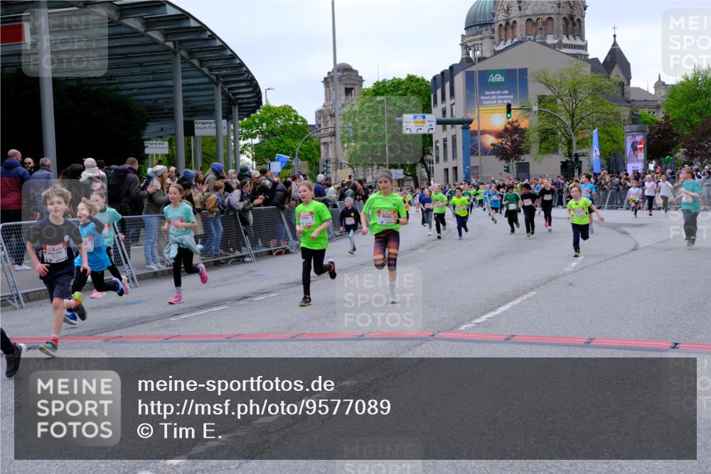 25.04.2026 - Das Zehntel Tim E. http://msf.ph/oto/9577089 25.04.2026 10:59:04 Ziel 5178, 5179, 5380, 5399, 5418, 5459, 5581, 5595, 5638, 5659, 5700, 5725, 5858, 5866, 5962, 6005, 6047, 6063, 6602, 6736, 6824, 6825, 6950, 6998, 7077, 7086, 7147, 7152, 7219, 7278, 7289, 7298, 7333, 7335, 7357, 7611, 7622, 7886 meine-sportfotos.de