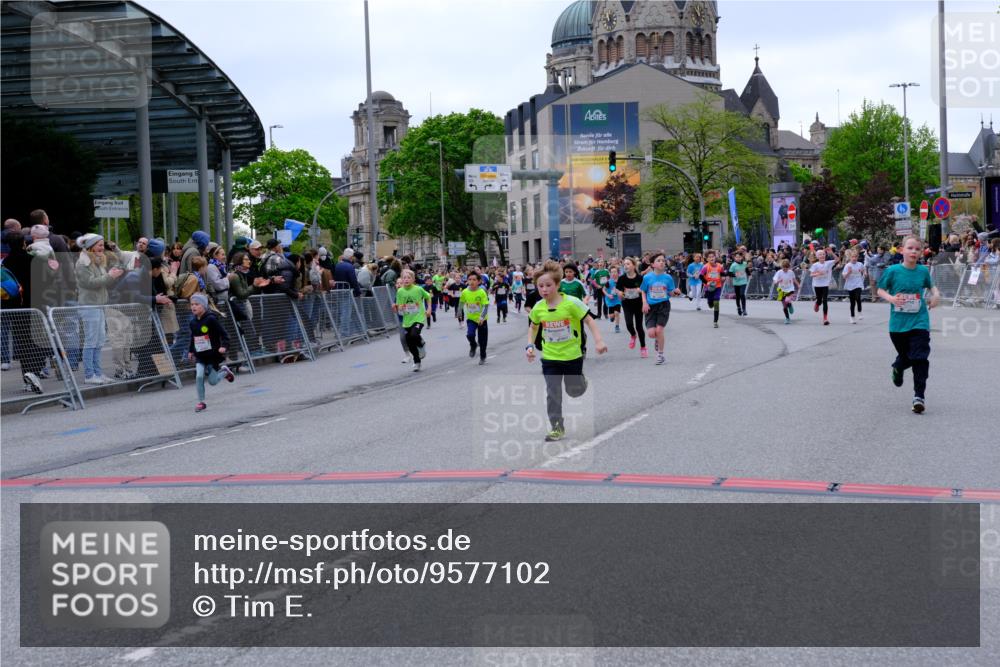 25.04.2026 - Das Zehntel Tim E. http://msf.ph/oto/9577102 25.04.2026 10:59:06 Ziel 5178, 5179, 5187, 5193, 5339, 5510, 5581, 5595, 5638, 5700, 5858, 5916, 5962, 6005, 6047, 6063, 6602, 6736, 6950, 6998, 7077, 7086, 7147, 7152, 7219, 7278, 7289, 7298, 7333, 7335, 7357, 7410, 7611, 7622, 7663, 7886 meine-sportfotos.de