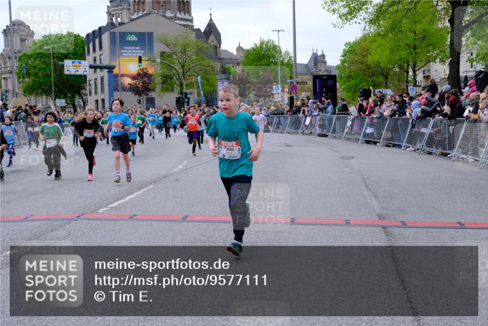 25.04.2026 - Das Zehntel Tim E. http://msf.ph/oto/9577111 25.04.2026 10:59:08 Ziel 5182, 5187, 5193, 5339, 5510, 5581, 5595, 5638, 5649, 5700, 5858, 5911, 5912, 5916, 6005, 6029, 6047, 6063, 6602, 6950, 6998, 7077, 7086, 7147, 7152, 7219, 7289, 7298, 7333, 7335, 7357, 7410, 7611, 7622, 7663 meine-sportfotos.de