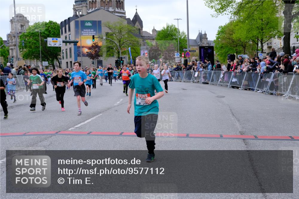 25.04.2026 - Das Zehntel Tim E. http://msf.ph/oto/9577112 25.04.2026 10:59:08 Ziel 5182, 5187, 5193, 5339, 5510, 5581, 5595, 5638, 5649, 5700, 5858, 5911, 5912, 5916, 6005, 6029, 6047, 6063, 6602, 6950, 6998, 7077, 7086, 7147, 7152, 7219, 7289, 7298, 7333, 7335, 7357, 7410, 7611, 7622, 7663 meine-sportfotos.de