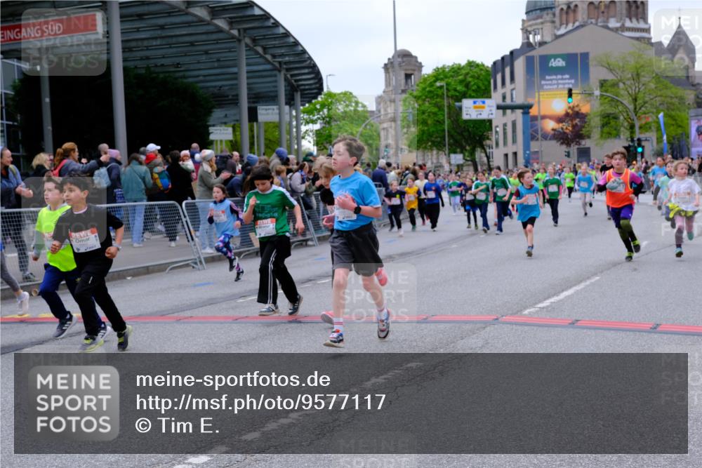 25.04.2026 - Das Zehntel Tim E. http://msf.ph/oto/9577117 25.04.2026 10:59:10 Ziel 5182, 5187, 5193, 5339, 5501, 5510, 5525, 5581, 5595, 5649, 5700, 5817, 5858, 5911, 5912, 5916, 6005, 6029, 6047, 6063, 6473, 6581, 6584, 6585, 6597, 6602, 6605, 6950, 6963, 6998, 7147, 7152, 7219, 7289, 7333, 7335, 7357, 7410, 7611, 7663 meine-sportfotos.de