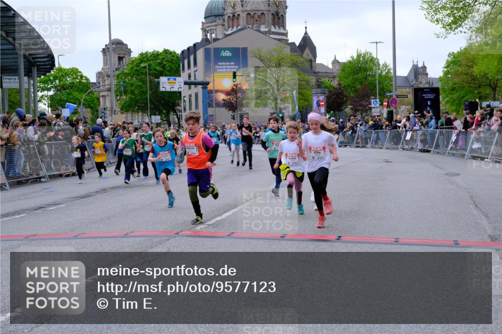 25.04.2026 - Das Zehntel Tim E. http://msf.ph/oto/9577123 25.04.2026 10:59:11 Ziel 5182, 5187, 5193, 5339, 5340, 5501, 5510, 5525, 5581, 5595, 5649, 5700, 5799, 5817, 5858, 5911, 5912, 5916, 6005, 6029, 6047, 6063, 6285, 6473, 6581, 6584, 6585, 6597, 6602, 6605, 6950, 6963, 6998, 7147, 7152, 7219, 7289, 7335, 7410, 7663 meine-sportfotos.de