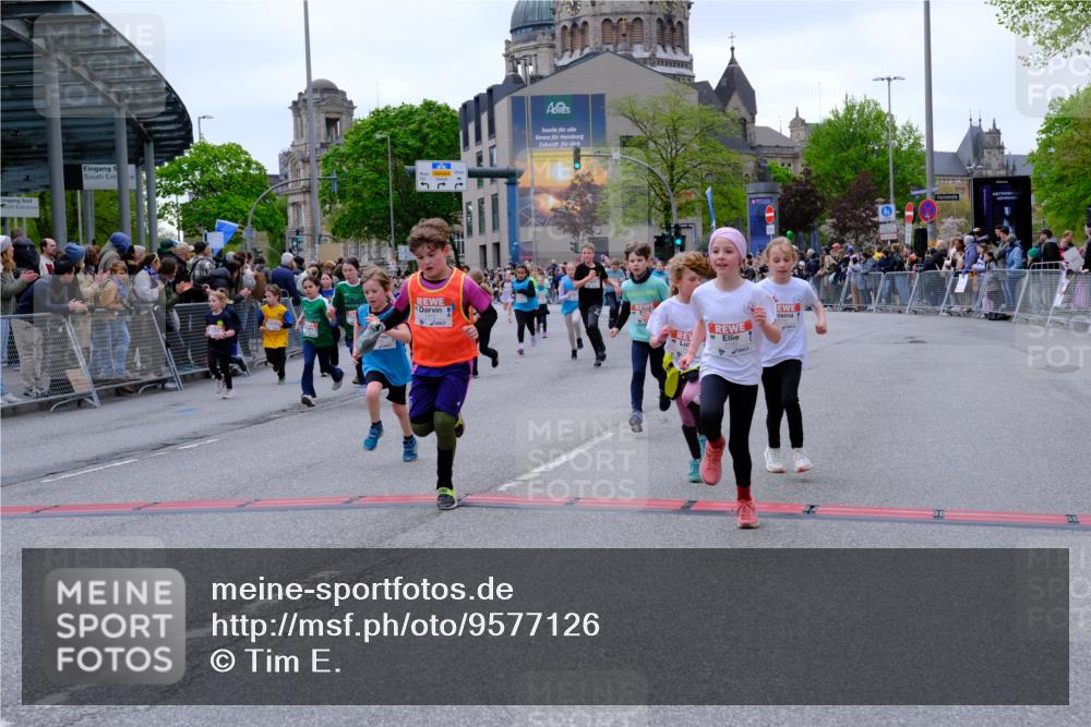 25.04.2026 - Das Zehntel Tim E. http://msf.ph/oto/9577126 25.04.2026 10:59:11 Ziel 5182, 5187, 5193, 5339, 5340, 5501, 5510, 5525, 5581, 5595, 5649, 5700, 5799, 5817, 5858, 5911, 5912, 5916, 6005, 6029, 6047, 6063, 6285, 6473, 6581, 6584, 6585, 6597, 6602, 6605, 6950, 6963, 6998, 7147, 7152, 7219, 7289, 7335, 7410, 7663 meine-sportfotos.de