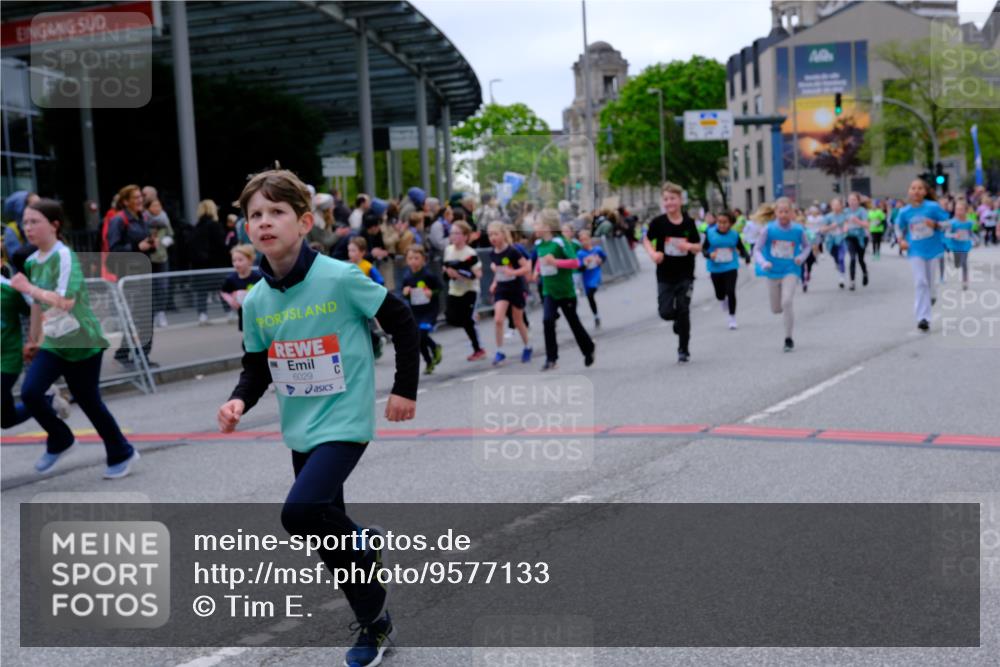 25.04.2026 - Das Zehntel Tim E. http://msf.ph/oto/9577133 25.04.2026 10:59:13 Ziel 5182, 5187, 5193, 5339, 5340, 5501, 5510, 5525, 5527, 5649, 5699, 5702, 5799, 5817, 5858, 5911, 5912, 5916, 5951, 6005, 6029, 6214, 6285, 6473, 6483, 6581, 6584, 6585, 6597, 6602, 6605, 6950, 6963, 6998, 7219, 7286, 7289, 7410, 7631, 7633, 7663 meine-sportfotos.de