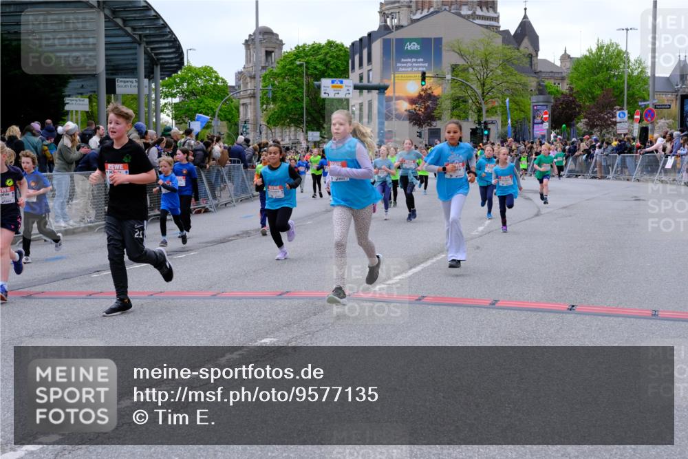 25.04.2026 - Das Zehntel Tim E. http://msf.ph/oto/9577135 25.04.2026 10:59:15 Ziel 5033, 5182, 5187, 5193, 5339, 5340, 5402, 5501, 5510, 5525, 5527, 5649, 5699, 5702, 5799, 5817, 5911, 5912, 5916, 5918, 5951, 6029, 6196, 6214, 6285, 6337, 6473, 6483, 6573, 6581, 6584, 6585, 6597, 6602, 6605, 6950, 6963, 6998, 7094, 7219, 7286, 7289, 7410, 7631, 7633, 7663, 7993 meine-sportfotos.de