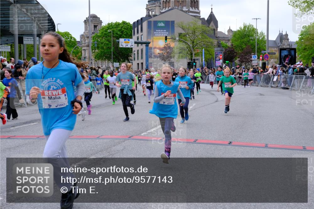 25.04.2026 - Das Zehntel Tim E. http://msf.ph/oto/9577143 25.04.2026 10:59:17 Ziel 5033, 5182, 5187, 5193, 5339, 5340, 5402, 5501, 5510, 5525, 5527, 5649, 5699, 5702, 5768, 5799, 5817, 5911, 5912, 5916, 5918, 5951, 5972, 6029, 6196, 6214, 6285, 6333, 6337, 6473, 6483, 6536, 6541, 6546, 6573, 6581, 6584, 6585, 6597, 6605, 6963, 7094, 7108, 7124, 7140, 7155, 7286, 7410, 7631, 7633, 7663, 7993 meine-sportfotos.de