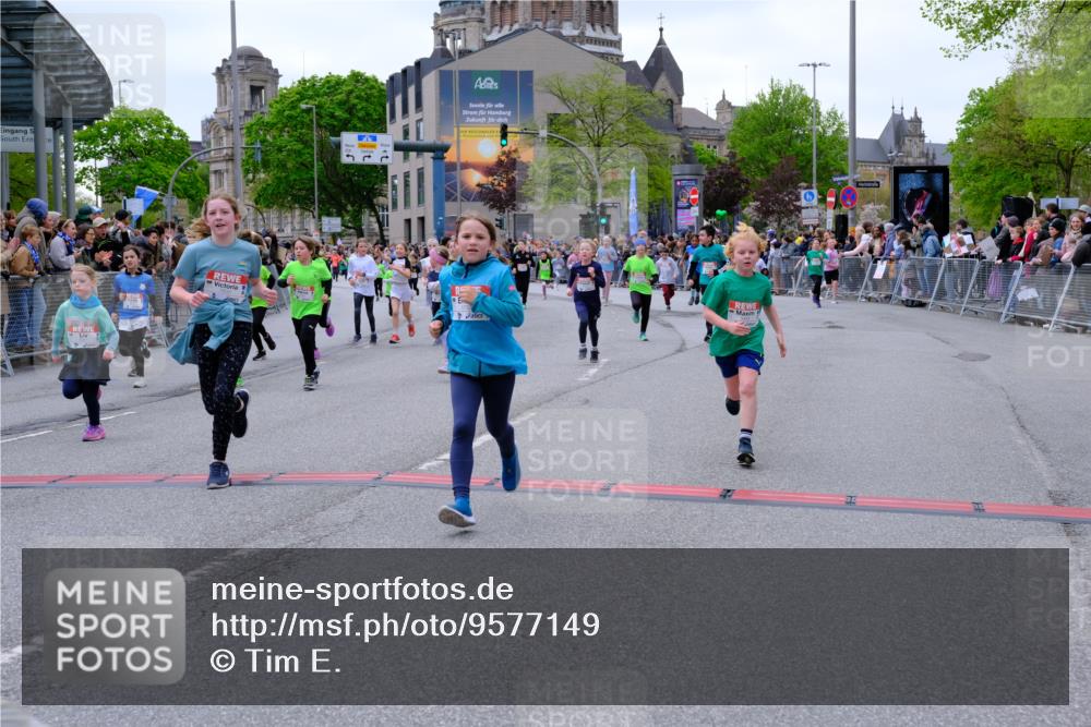 25.04.2026 - Das Zehntel Tim E. http://msf.ph/oto/9577149 25.04.2026 10:59:18 Ziel 5033, 5182, 5187, 5193, 5340, 5402, 5501, 5525, 5527, 5649, 5699, 5702, 5768, 5799, 5817, 5911, 5912, 5918, 5951, 5972, 6029, 6196, 6214, 6285, 6333, 6337, 6473, 6483, 6536, 6541, 6546, 6573, 6581, 6584, 6585, 6597, 6605, 6963, 7094, 7108, 7124, 7140, 7155, 7286, 7410, 7631, 7633, 7663, 7993 meine-sportfotos.de