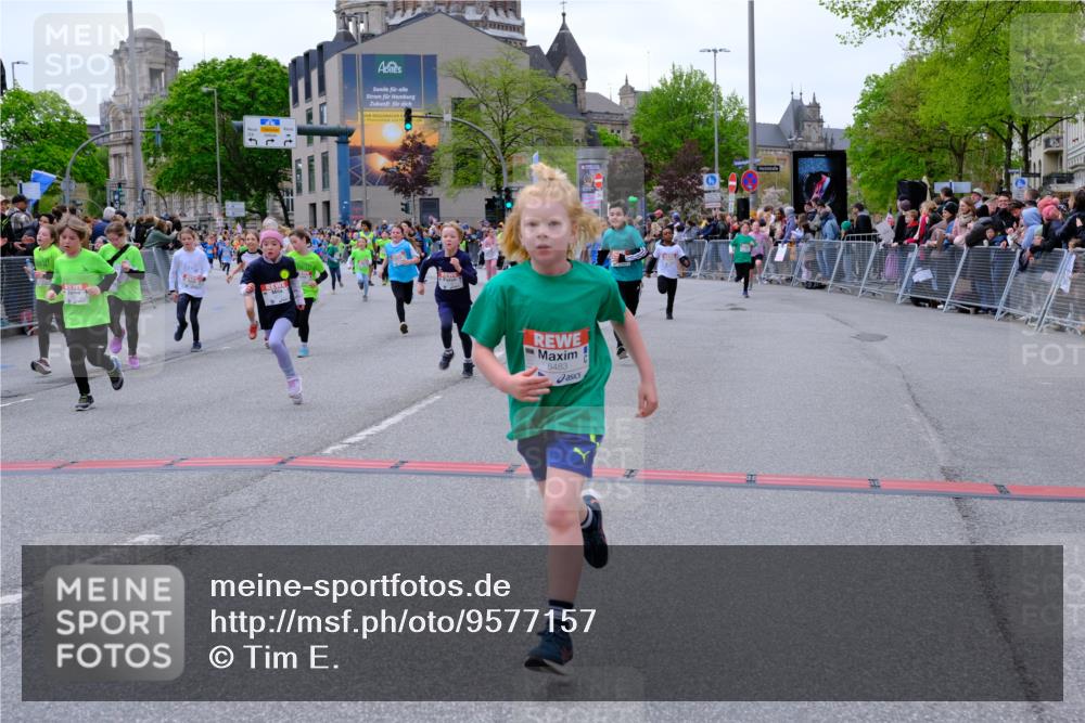 25.04.2026 - Das Zehntel Tim E. http://msf.ph/oto/9577157 25.04.2026 10:59:19 Ziel 5033, 5182, 5340, 5402, 5501, 5525, 5527, 5649, 5699, 5702, 5768, 5799, 5817, 5911, 5912, 5918, 5951, 5972, 6029, 6196, 6214, 6285, 6303, 6333, 6337, 6473, 6483, 6536, 6541, 6546, 6573, 6581, 6584, 6585, 6597, 6605, 6963, 7094, 7108, 7124, 7140, 7155, 7179, 7286, 7631, 7633, 7692, 7993 meine-sportfotos.de