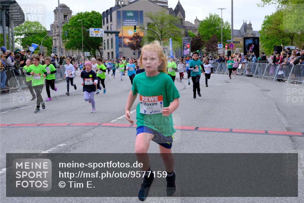 25.04.2026 - Das Zehntel Tim E. http://msf.ph/oto/9577159 25.04.2026 10:59:19 Ziel 5033, 5182, 5340, 5402, 5501, 5525, 5527, 5649, 5699, 5702, 5768, 5799, 5817, 5911, 5912, 5918, 5951, 5972, 6029, 6196, 6214, 6285, 6303, 6333, 6337, 6473, 6483, 6536, 6541, 6546, 6573, 6581, 6584, 6585, 6597, 6605, 6963, 7094, 7108, 7124, 7140, 7155, 7179, 7286, 7631, 7633, 7692, 7993 meine-sportfotos.de