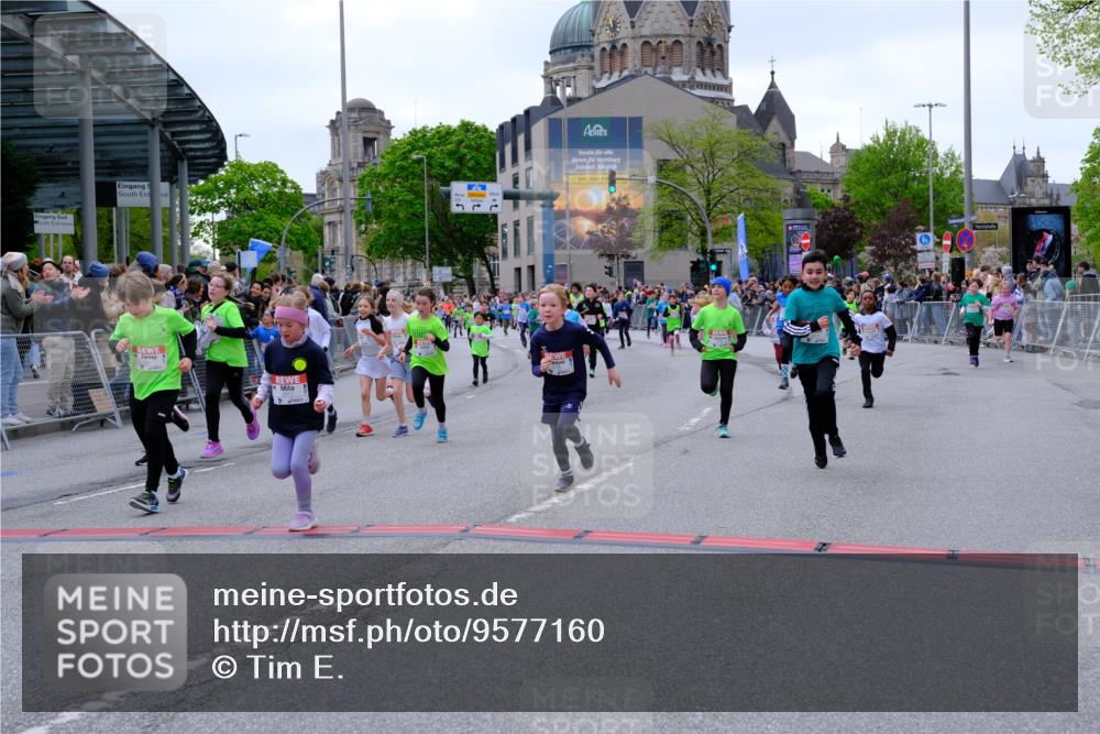 25.04.2026 - Das Zehntel Tim E. http://msf.ph/oto/9577160 25.04.2026 10:59:20 Ziel 5033, 5198, 5340, 5402, 5501, 5525, 5527, 5699, 5702, 5768, 5799, 5817, 5911, 5912, 5918, 5951, 5972, 6196, 6214, 6285, 6303, 6333, 6337, 6473, 6483, 6536, 6541, 6546, 6573, 6581, 6584, 6585, 6597, 6605, 6963, 7017, 7059, 7094, 7108, 7124, 7140, 7155, 7174, 7179, 7286, 7631, 7633, 7692, 7993 meine-sportfotos.de