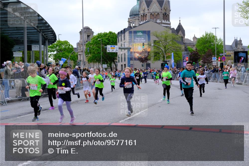 25.04.2026 - Das Zehntel Tim E. http://msf.ph/oto/9577161 25.04.2026 10:59:20 Ziel 5033, 5198, 5340, 5402, 5501, 5525, 5527, 5699, 5702, 5768, 5799, 5817, 5911, 5912, 5918, 5951, 5972, 6196, 6214, 6285, 6303, 6333, 6337, 6473, 6483, 6536, 6541, 6546, 6573, 6581, 6584, 6585, 6597, 6605, 6963, 7017, 7059, 7094, 7108, 7124, 7140, 7155, 7174, 7179, 7286, 7631, 7633, 7692, 7993 meine-sportfotos.de