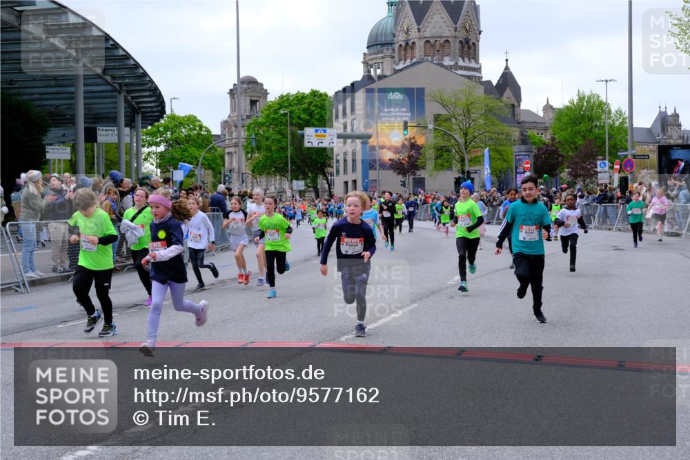 25.04.2026 - Das Zehntel Tim E. http://msf.ph/oto/9577162 25.04.2026 10:59:20 Ziel 5033, 5198, 5340, 5402, 5501, 5525, 5527, 5699, 5702, 5768, 5799, 5817, 5911, 5912, 5918, 5951, 5972, 6196, 6214, 6285, 6303, 6333, 6337, 6473, 6483, 6536, 6541, 6546, 6573, 6581, 6584, 6585, 6597, 6605, 6963, 7017, 7059, 7094, 7108, 7124, 7140, 7155, 7174, 7179, 7286, 7631, 7633, 7692, 7993 meine-sportfotos.de