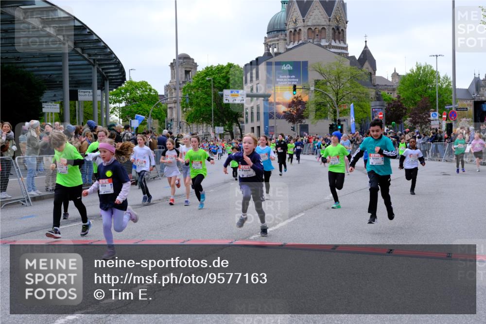 25.04.2026 - Das Zehntel Tim E. http://msf.ph/oto/9577163 25.04.2026 10:59:20 Ziel 5033, 5198, 5340, 5402, 5501, 5525, 5527, 5699, 5702, 5768, 5799, 5817, 5911, 5912, 5918, 5951, 5972, 6196, 6214, 6285, 6303, 6333, 6337, 6473, 6483, 6536, 6541, 6546, 6573, 6581, 6584, 6585, 6597, 6605, 6963, 7017, 7059, 7094, 7108, 7124, 7140, 7155, 7174, 7179, 7286, 7631, 7633, 7692, 7993 meine-sportfotos.de