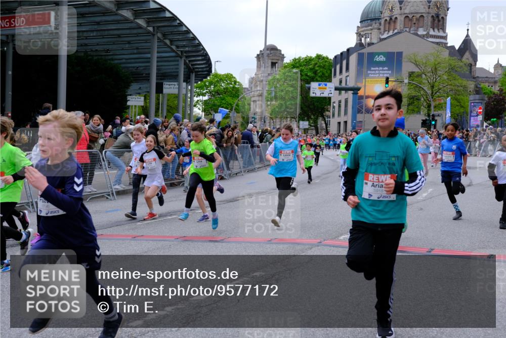 25.04.2026 - Das Zehntel Tim E. http://msf.ph/oto/9577172 25.04.2026 10:59:21 Ziel 5033, 5198, 5340, 5402, 5501, 5525, 5527, 5699, 5702, 5768, 5799, 5817, 5918, 5951, 5972, 6196, 6214, 6285, 6303, 6333, 6337, 6465, 6473, 6483, 6536, 6541, 6546, 6573, 6581, 6584, 6585, 6597, 6605, 6963, 7017, 7059, 7094, 7108, 7124, 7140, 7155, 7174, 7179, 7286, 7631, 7633, 7692, 7993 meine-sportfotos.de