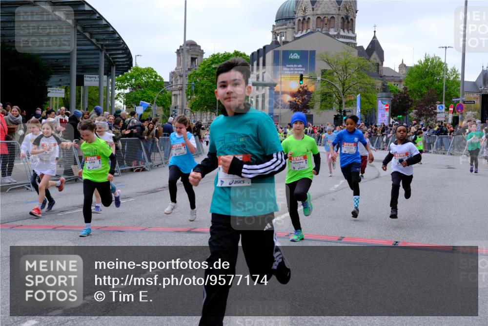 25.04.2026 - Das Zehntel Tim E. http://msf.ph/oto/9577174 25.04.2026 10:59:21 Ziel 5033, 5198, 5340, 5402, 5501, 5525, 5527, 5699, 5702, 5768, 5799, 5817, 5918, 5951, 5972, 6196, 6214, 6285, 6303, 6333, 6337, 6465, 6473, 6483, 6536, 6541, 6546, 6573, 6581, 6584, 6585, 6597, 6605, 6963, 7017, 7059, 7094, 7108, 7124, 7140, 7155, 7174, 7179, 7286, 7631, 7633, 7692, 7993 meine-sportfotos.de
