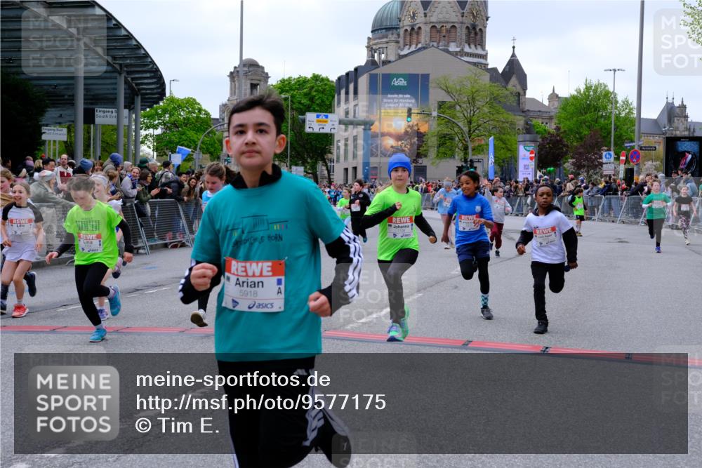 25.04.2026 - Das Zehntel Tim E. http://msf.ph/oto/9577175 25.04.2026 10:59:21 Ziel 5033, 5198, 5340, 5402, 5501, 5525, 5527, 5699, 5702, 5768, 5799, 5817, 5918, 5951, 5972, 6196, 6214, 6285, 6303, 6333, 6337, 6465, 6473, 6483, 6536, 6541, 6546, 6573, 6581, 6584, 6585, 6597, 6605, 6963, 7017, 7059, 7094, 7108, 7124, 7140, 7155, 7174, 7179, 7286, 7631, 7633, 7692, 7993 meine-sportfotos.de