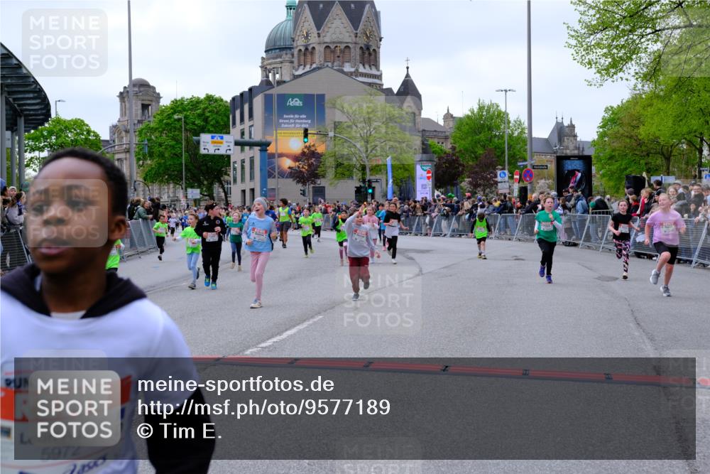 25.04.2026 - Das Zehntel Tim E. http://msf.ph/oto/9577189 25.04.2026 10:59:23 Ziel 5033, 5198, 5340, 5402, 5527, 5699, 5702, 5768, 5799, 5918, 5951, 5972, 5975, 6196, 6214, 6255, 6257, 6261, 6285, 6303, 6333, 6337, 6465, 6483, 6536, 6541, 6546, 6573, 6577, 7012, 7013, 7017, 7059, 7094, 7108, 7124, 7140, 7155, 7174, 7179, 7286, 7631, 7633, 7692, 7844, 7993 meine-sportfotos.de