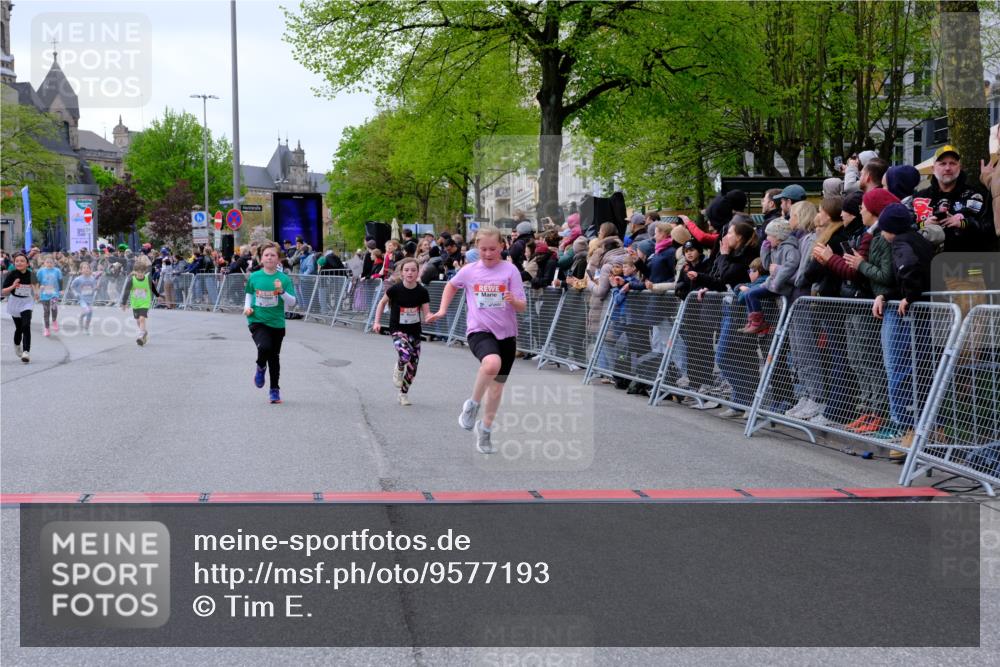 25.04.2026 - Das Zehntel Tim E. http://msf.ph/oto/9577193 25.04.2026 10:59:24 Ziel 5033, 5198, 5343, 5402, 5527, 5699, 5702, 5768, 5918, 5951, 5972, 5975, 6196, 6214, 6255, 6257, 6261, 6303, 6333, 6337, 6465, 6483, 6536, 6541, 6546, 6573, 6577, 7012, 7013, 7017, 7059, 7094, 7108, 7124, 7140, 7155, 7174, 7179, 7286, 7465, 7631, 7633, 7692, 7826, 7844, 7993 meine-sportfotos.de