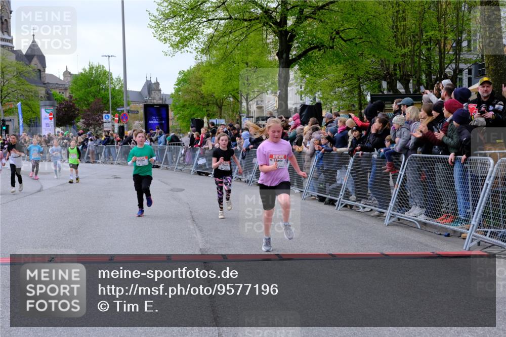 25.04.2026 - Das Zehntel Tim E. http://msf.ph/oto/9577196 25.04.2026 10:59:24 Ziel 5033, 5198, 5343, 5402, 5527, 5699, 5702, 5768, 5918, 5951, 5972, 5975, 6196, 6214, 6255, 6257, 6261, 6303, 6333, 6337, 6465, 6483, 6536, 6541, 6546, 6573, 6577, 7012, 7013, 7017, 7059, 7094, 7108, 7124, 7140, 7155, 7174, 7179, 7286, 7465, 7631, 7633, 7692, 7826, 7844, 7993 meine-sportfotos.de