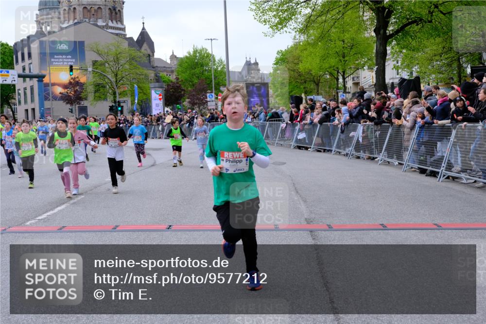 25.04.2026 - Das Zehntel Tim E. http://msf.ph/oto/9577212 25.04.2026 10:59:26 Ziel 5033, 5198, 5343, 5402, 5768, 5918, 5972, 5975, 5995, 6091, 6196, 6255, 6257, 6261, 6303, 6333, 6337, 6395, 6465, 6536, 6541, 6546, 6573, 6577, 6874, 7012, 7013, 7017, 7059, 7094, 7108, 7124, 7140, 7155, 7174, 7179, 7465, 7692, 7751, 7826, 7844, 7993 meine-sportfotos.de