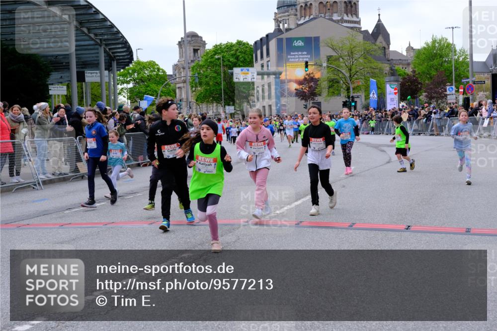 25.04.2026 - Das Zehntel Tim E. http://msf.ph/oto/9577213 25.04.2026 10:59:28 Ziel 5198, 5343, 5768, 5972, 5975, 5995, 6091, 6255, 6257, 6261, 6296, 6303, 6333, 6395, 6465, 6536, 6541, 6546, 6577, 6874, 7012, 7013, 7017, 7054, 7059, 7067, 7108, 7124, 7140, 7155, 7174, 7179, 7465, 7692, 7751, 7826, 7844 meine-sportfotos.de