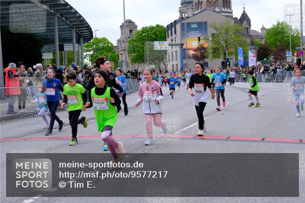 25.04.2026 - Das Zehntel Tim E. http://msf.ph/oto/9577217 25.04.2026 10:59:28 Ziel 5198, 5343, 5768, 5972, 5975, 5995, 6091, 6255, 6257, 6261, 6296, 6303, 6333, 6395, 6465, 6536, 6541, 6546, 6577, 6874, 7012, 7013, 7017, 7054, 7059, 7067, 7108, 7124, 7140, 7155, 7174, 7179, 7465, 7692, 7751, 7826, 7844 meine-sportfotos.de