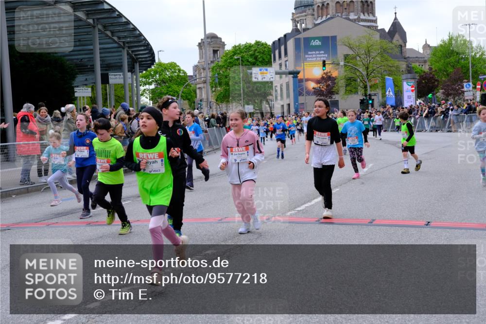 25.04.2026 - Das Zehntel Tim E. http://msf.ph/oto/9577218 25.04.2026 10:59:28 Ziel 5198, 5343, 5768, 5972, 5975, 5995, 6091, 6255, 6257, 6261, 6296, 6303, 6333, 6395, 6465, 6536, 6541, 6546, 6577, 6874, 7012, 7013, 7017, 7054, 7059, 7067, 7108, 7124, 7140, 7155, 7174, 7179, 7465, 7692, 7751, 7826, 7844 meine-sportfotos.de