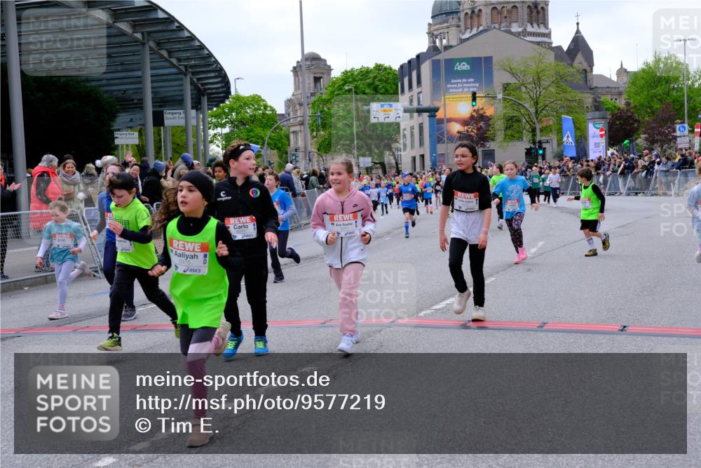25.04.2026 - Das Zehntel Tim E. http://msf.ph/oto/9577219 25.04.2026 10:59:28 Ziel 5198, 5343, 5768, 5972, 5975, 5995, 6091, 6255, 6257, 6261, 6296, 6303, 6333, 6395, 6465, 6536, 6541, 6546, 6577, 6874, 7012, 7013, 7017, 7054, 7059, 7067, 7108, 7124, 7140, 7155, 7174, 7179, 7465, 7692, 7751, 7826, 7844 meine-sportfotos.de