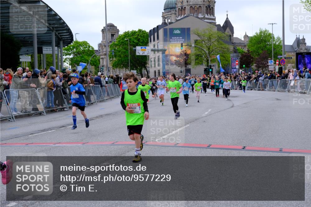 25.04.2026 - Das Zehntel Tim E. http://msf.ph/oto/9577229 25.04.2026 10:59:32 Ziel 5198, 5219, 5343, 5960, 5975, 5995, 6091, 6255, 6257, 6261, 6296, 6395, 6465, 6577, 6874, 6945, 7012, 7013, 7017, 7054, 7059, 7067, 7174, 7296, 7465, 7657, 7751, 7826, 7844 meine-sportfotos.de