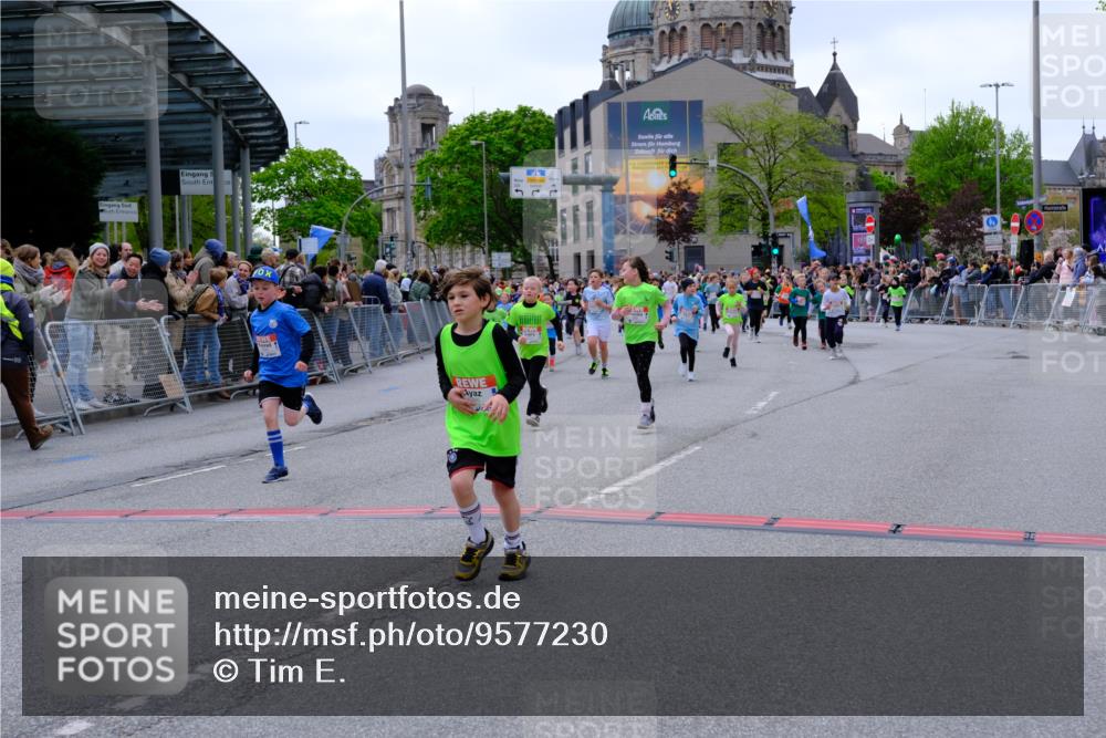 25.04.2026 - Das Zehntel Tim E. http://msf.ph/oto/9577230 25.04.2026 10:59:32 Ziel 5198, 5219, 5343, 5960, 5975, 5995, 6091, 6255, 6257, 6261, 6296, 6395, 6465, 6577, 6874, 6945, 7012, 7013, 7017, 7054, 7059, 7067, 7174, 7296, 7465, 7657, 7751, 7826, 7844 meine-sportfotos.de