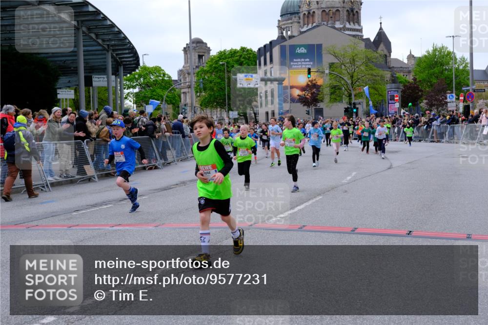 25.04.2026 - Das Zehntel Tim E. http://msf.ph/oto/9577231 25.04.2026 10:59:32 Ziel 5198, 5219, 5343, 5960, 5975, 5995, 6091, 6255, 6257, 6261, 6296, 6395, 6465, 6577, 6874, 6945, 7012, 7013, 7017, 7054, 7059, 7067, 7174, 7296, 7465, 7657, 7751, 7826, 7844 meine-sportfotos.de