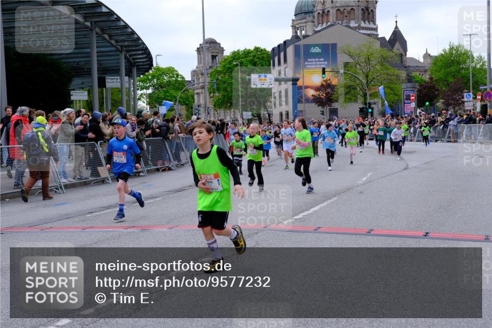 25.04.2026 - Das Zehntel Tim E. http://msf.ph/oto/9577232 25.04.2026 10:59:32 Ziel 5198, 5219, 5343, 5960, 5975, 5995, 6091, 6255, 6257, 6261, 6296, 6395, 6465, 6577, 6874, 6945, 7012, 7013, 7017, 7054, 7059, 7067, 7174, 7296, 7465, 7657, 7751, 7826, 7844 meine-sportfotos.de
