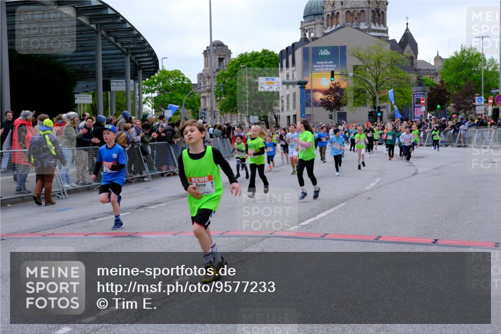 25.04.2026 - Das Zehntel Tim E. http://msf.ph/oto/9577233 25.04.2026 10:59:32 Ziel 5198, 5219, 5343, 5960, 5975, 5995, 6091, 6255, 6257, 6261, 6296, 6395, 6465, 6577, 6874, 6945, 7012, 7013, 7017, 7054, 7059, 7067, 7174, 7296, 7465, 7657, 7751, 7826, 7844 meine-sportfotos.de