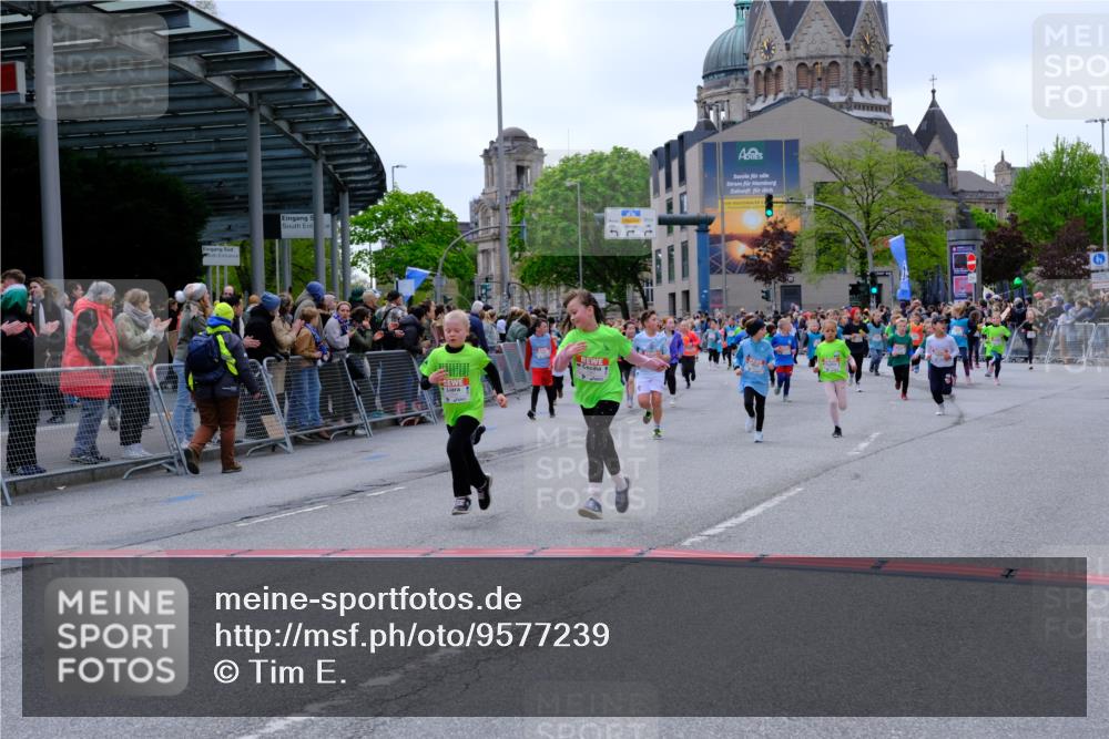 25.04.2026 - Das Zehntel Tim E. http://msf.ph/oto/9577239 25.04.2026 10:59:33 Ziel 5219, 5343, 5960, 5975, 5995, 6091, 6255, 6257, 6261, 6296, 6395, 6465, 6577, 6643, 6669, 6686, 6874, 6945, 7012, 7013, 7054, 7067, 7296, 7465, 7644, 7657, 7751, 7826, 7844 meine-sportfotos.de