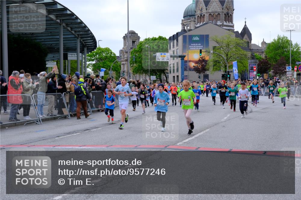 25.04.2026 - Das Zehntel Tim E. http://msf.ph/oto/9577246 25.04.2026 10:59:35 Ziel 5026, 5219, 5233, 5245, 5343, 5690, 5715, 5722, 5960, 5995, 6091, 6257, 6261, 6296, 6305, 6306, 6395, 6438, 6643, 6669, 6686, 6742, 6874, 6945, 7012, 7054, 7067, 7078, 7296, 7370, 7372, 7384, 7465, 7644, 7657, 7751, 7767, 7800, 7812, 7826, 7834, 7859 meine-sportfotos.de