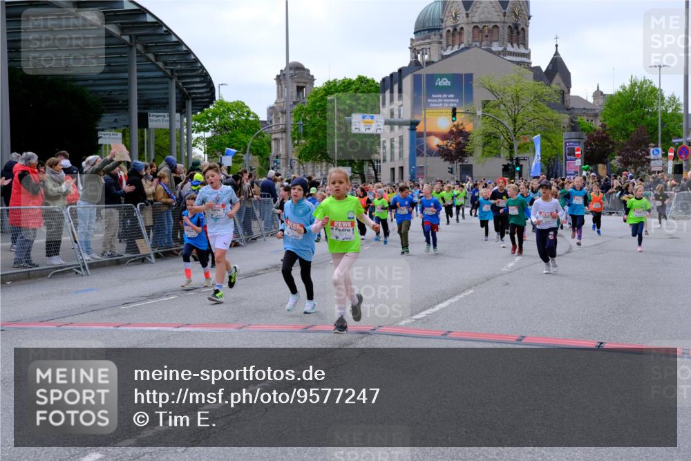 25.04.2026 - Das Zehntel Tim E. http://msf.ph/oto/9577247 25.04.2026 10:59:36 Ziel 5026, 5219, 5233, 5245, 5271, 5286, 5343, 5352, 5353, 5690, 5715, 5722, 5960, 5995, 6091, 6296, 6305, 6306, 6395, 6438, 6632, 6643, 6669, 6686, 6742, 6874, 6945, 7054, 7067, 7078, 7296, 7370, 7371, 7372, 7384, 7465, 7644, 7657, 7751, 7761, 7767, 7800, 7812, 7826, 7834, 7859 meine-sportfotos.de