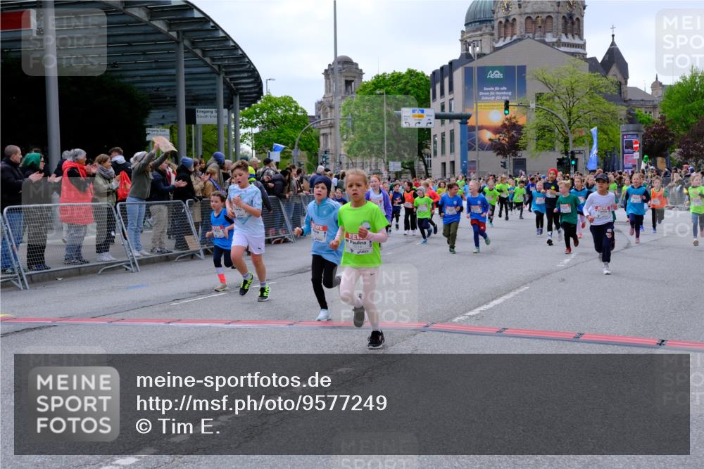 25.04.2026 - Das Zehntel Tim E. http://msf.ph/oto/9577249 25.04.2026 10:59:36 Ziel 5026, 5219, 5233, 5245, 5271, 5286, 5343, 5352, 5353, 5690, 5715, 5722, 5960, 5995, 6091, 6296, 6305, 6306, 6395, 6438, 6632, 6643, 6669, 6686, 6742, 6874, 6945, 7054, 7067, 7078, 7296, 7370, 7371, 7372, 7384, 7465, 7644, 7657, 7751, 7761, 7767, 7800, 7812, 7826, 7834, 7859 meine-sportfotos.de