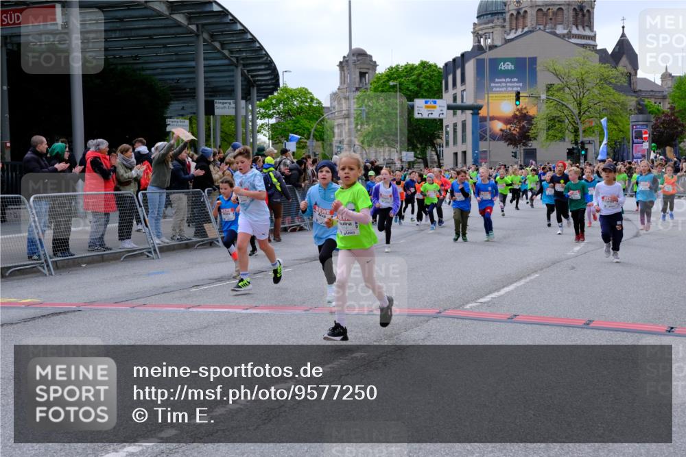 25.04.2026 - Das Zehntel Tim E. http://msf.ph/oto/9577250 25.04.2026 10:59:36 Ziel 5026, 5219, 5233, 5245, 5271, 5286, 5343, 5352, 5353, 5690, 5715, 5722, 5960, 5995, 6091, 6296, 6305, 6306, 6395, 6438, 6632, 6643, 6669, 6686, 6742, 6874, 6945, 7054, 7067, 7078, 7296, 7370, 7371, 7372, 7384, 7465, 7644, 7657, 7751, 7761, 7767, 7800, 7812, 7826, 7834, 7859 meine-sportfotos.de