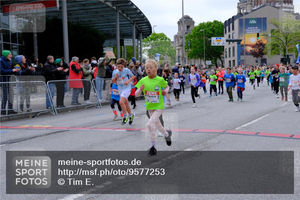 25.04.2026 - Das Zehntel Tim E. http://msf.ph/oto/9577253 25.04.2026 10:59:36 Ziel 5026, 5219, 5233, 5245, 5271, 5286, 5343, 5352, 5353, 5690, 5715, 5722, 5960, 5995, 6091, 6296, 6305, 6306, 6395, 6438, 6632, 6643, 6669, 6686, 6742, 6874, 6945, 7054, 7067, 7078, 7296, 7370, 7371, 7372, 7384, 7465, 7644, 7657, 7751, 7761, 7767, 7800, 7812, 7826, 7834, 7859 meine-sportfotos.de