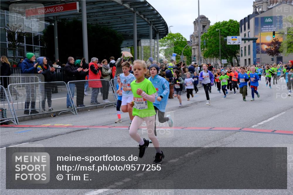 25.04.2026 - Das Zehntel Tim E. http://msf.ph/oto/9577255 25.04.2026 10:59:36 Ziel 5026, 5219, 5233, 5245, 5271, 5286, 5343, 5352, 5353, 5690, 5715, 5722, 5960, 5995, 6091, 6296, 6305, 6306, 6395, 6438, 6632, 6643, 6669, 6686, 6742, 6874, 6945, 7054, 7067, 7078, 7296, 7370, 7371, 7372, 7384, 7465, 7644, 7657, 7751, 7761, 7767, 7800, 7812, 7826, 7834, 7859 meine-sportfotos.de