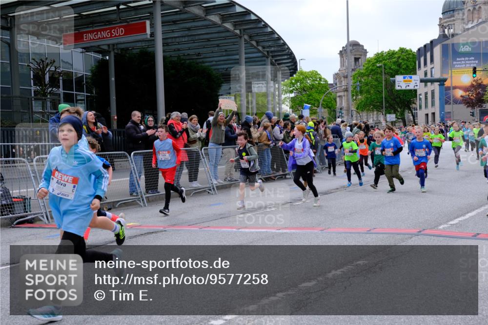 25.04.2026 - Das Zehntel Tim E. http://msf.ph/oto/9577258 25.04.2026 10:59:37 Ziel 5026, 5219, 5233, 5240, 5245, 5248, 5271, 5286, 5352, 5353, 5690, 5715, 5722, 5960, 5995, 6091, 6296, 6305, 6306, 6320, 6395, 6438, 6632, 6643, 6654, 6669, 6686, 6742, 6874, 6945, 7054, 7067, 7078, 7296, 7370, 7371, 7372, 7384, 7535, 7559, 7644, 7657, 7751, 7761, 7767, 7782, 7800, 7812, 7834, 7859 meine-sportfotos.de