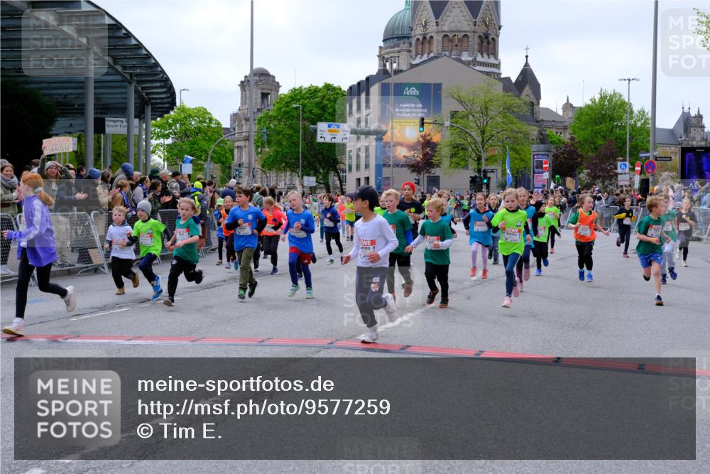 25.04.2026 - Das Zehntel Tim E. http://msf.ph/oto/9577259 25.04.2026 10:59:38 Ziel 5026, 5219, 5233, 5240, 5245, 5248, 5271, 5286, 5352, 5353, 5635, 5690, 5715, 5722, 5960, 5995, 6296, 6305, 6306, 6320, 6438, 6632, 6643, 6654, 6669, 6686, 6742, 6945, 7054, 7057, 7066, 7067, 7078, 7296, 7361, 7370, 7371, 7372, 7384, 7479, 7535, 7559, 7644, 7657, 7761, 7767, 7782, 7800, 7812, 7834, 7859 meine-sportfotos.de